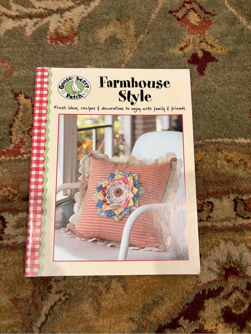 Gooseberry Patch Farmhouse Style Book Hard to Find